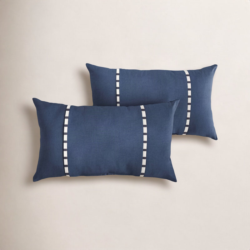 Coussin Keegan, 14 po x 24 po, Tissage uni palette indigo Sunbrella®