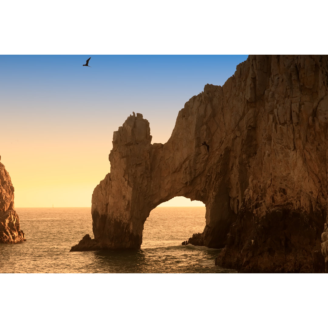 Leinwandbild The Arch and Land's End at Sunset