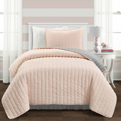 Reyna Soft All Season Reversible Quilt Set