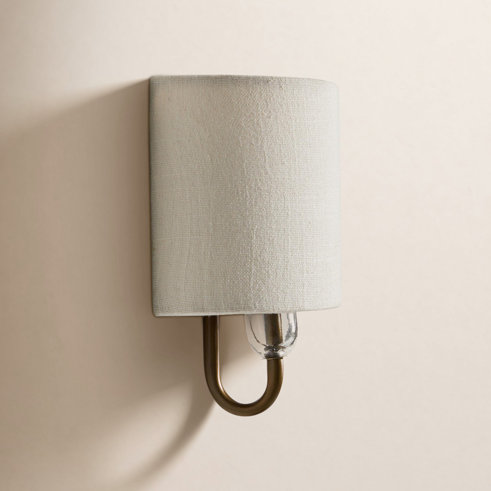Delina Sconce