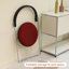 Chaise pliante moderne avec structure chromée et dossier en bois, siège rembourré-405906889