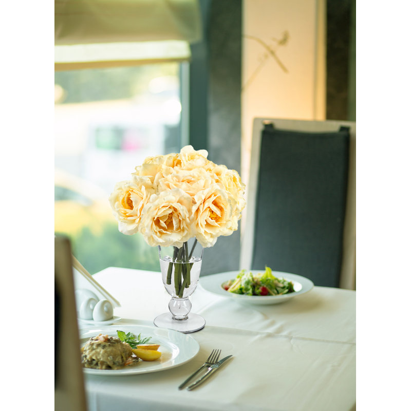 Arrangement floral Desare Roses dans un vase