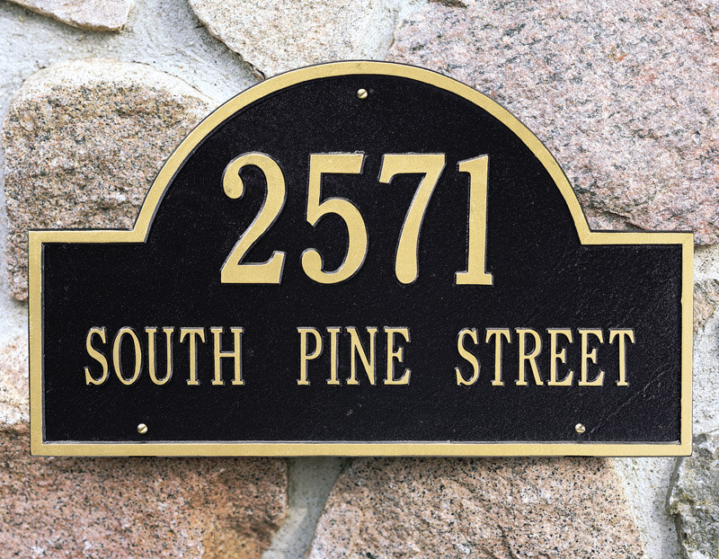 2-Line Wall Address Plaque, Black and Gold, Yes