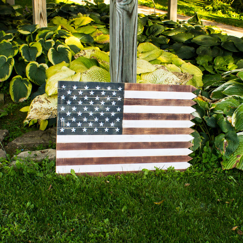 Armina Wood Patriotic Wall Decor