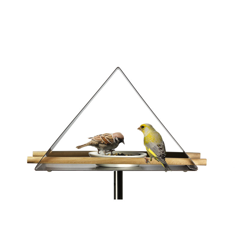 Nuirfield Feeding Station