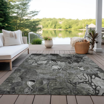 Caseville Washable Floral Indoor / Outdoor Rug