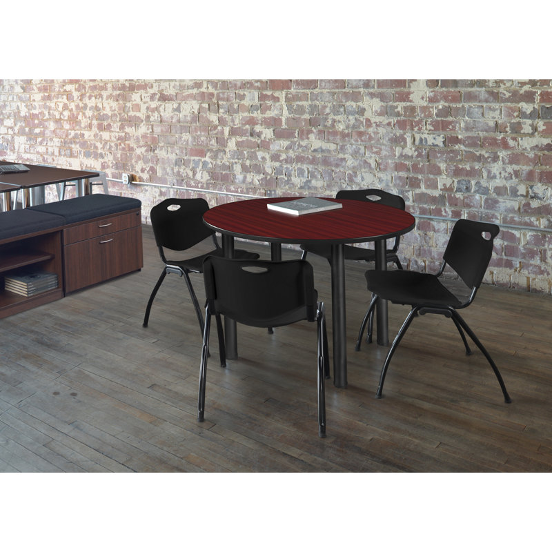 Plateau de table Kee, 4 chaises empilables, Noir, Acajou, 29" H x 42" W x 42" D