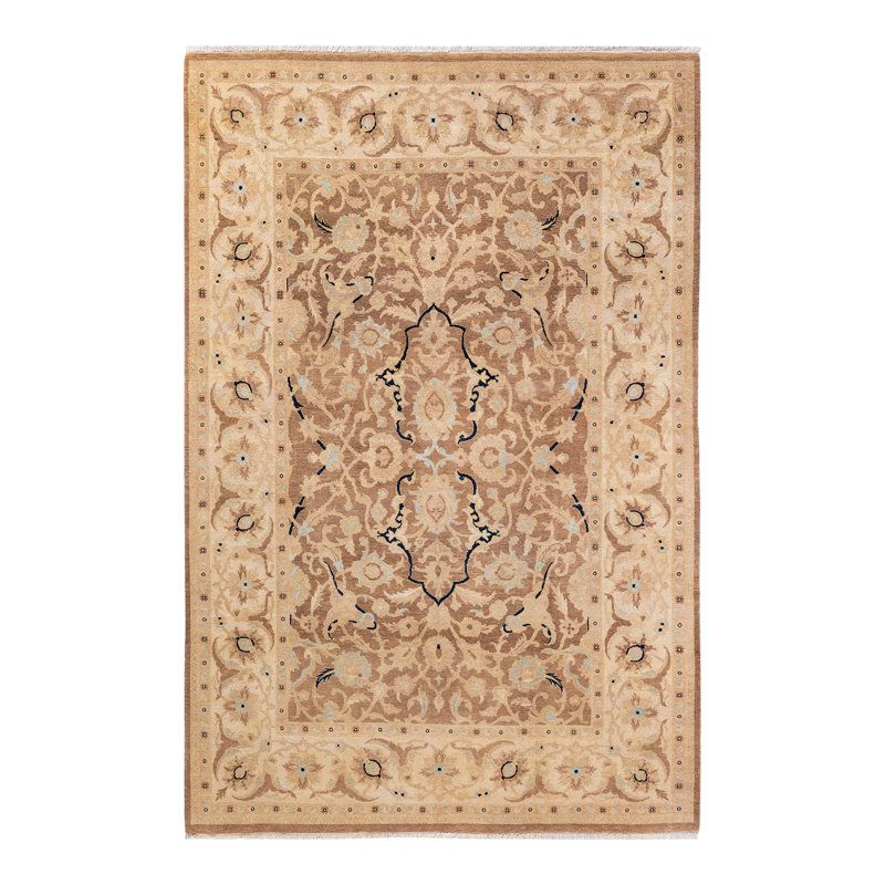 Tapis brun en laine noué à la main de conception unique 6 pi x 8 pi 10 po Delali
