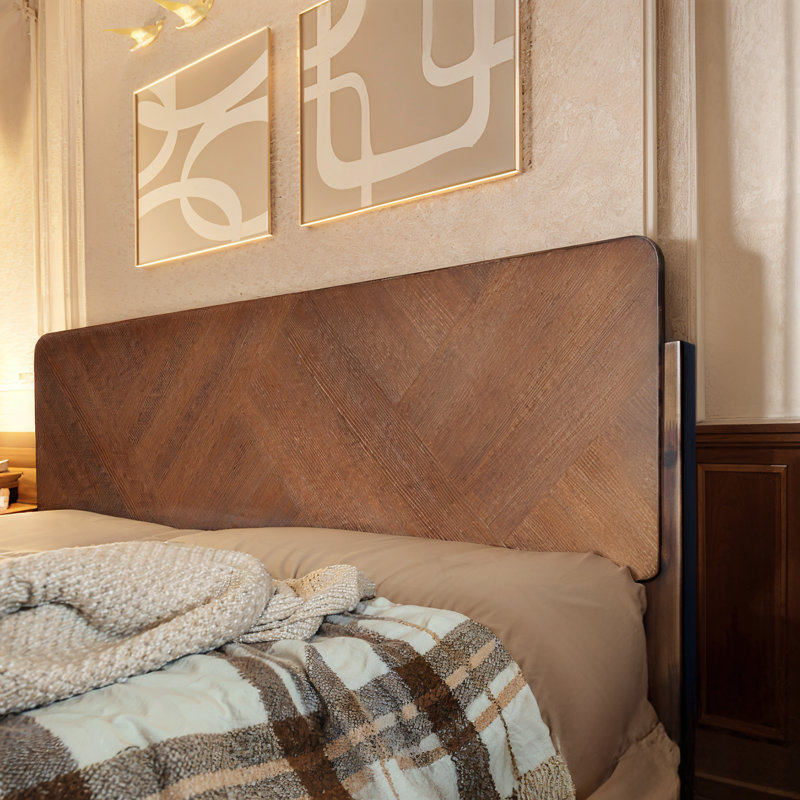 Grand lit plateforme en bois d'acacia massif à 100% avec tête de lit et pied de lit RORNS Bifrost, design Mid-Century Art déco, aucun sommier requis, support de lattes robuste, résistant aux égratignures et à l'eau, finition noyer