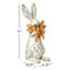 Lapin sculpté en résine avec carottes