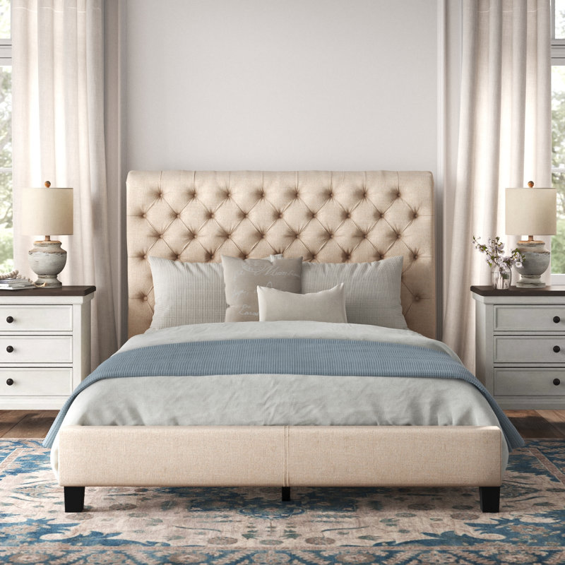 Londono Upholstered Standard Bed, Queen