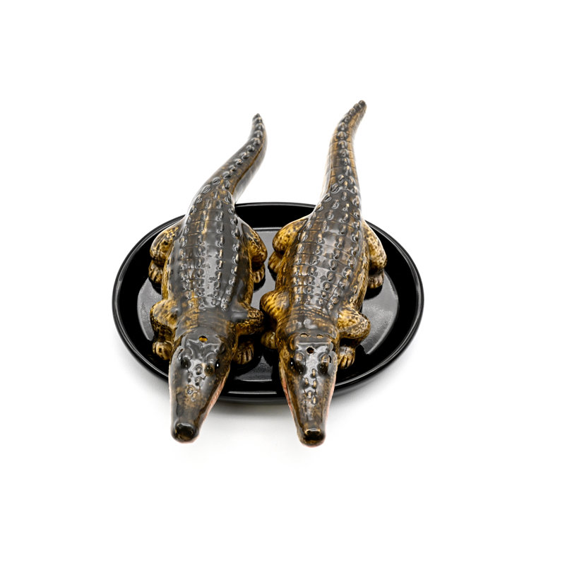 Salière et poivrière en alligator et plateau en céramique noire