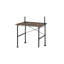 Bureau en métal avec style rustique et étagères pratiques