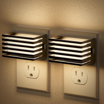 Fence Design Black Plug-In Night Light With Light Sensor, 2700K, 3-Level Dimmer, Memory Function