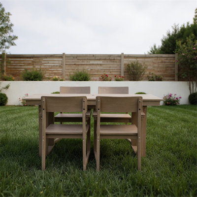 Ensemble de salle à manger d'extérieur en PEHD 5 pièces pour 4 personnes - Table de patio résistante aux intempéries avec trou pour parasol et 4 chaises avec accoudoirs
