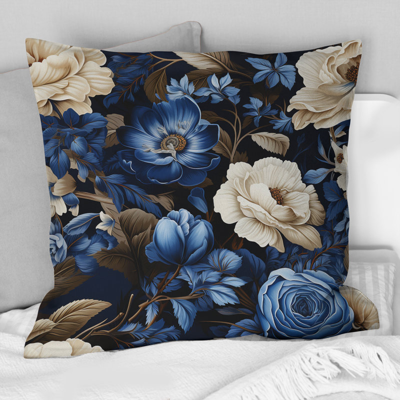 Coussin Blue Renaissance Roses Victorian, 18" x 18"