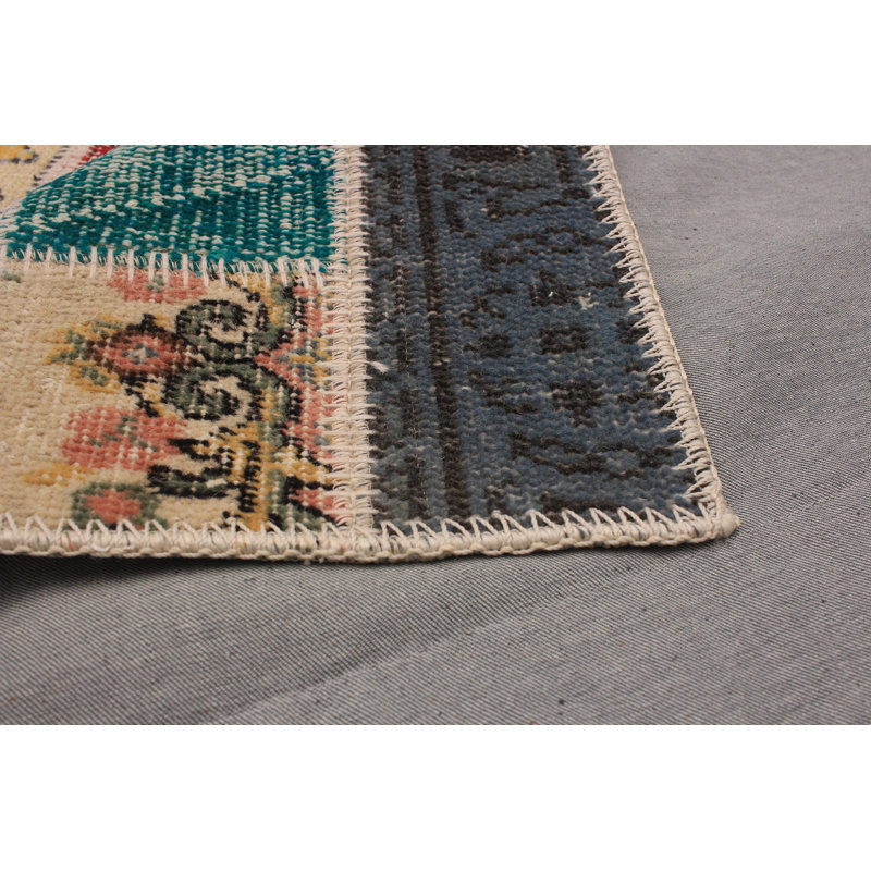 Tapis rouge / jaune / bleu en laine noué à la main 4 pi 9 po x 6 pi 5 po Alisyn