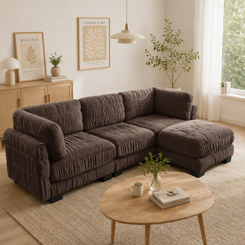 Canapé d'angle modulaire 3 places en chenille marron à détails froncés | Coussins de dossier épais en mousse haute densité | Pouf amovible | Montage facile | Parfait pour le salon et la chambre
