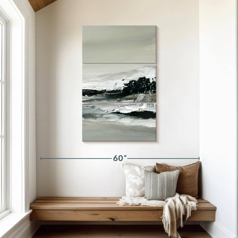 Avery Breakers III, 45" H x 28" W