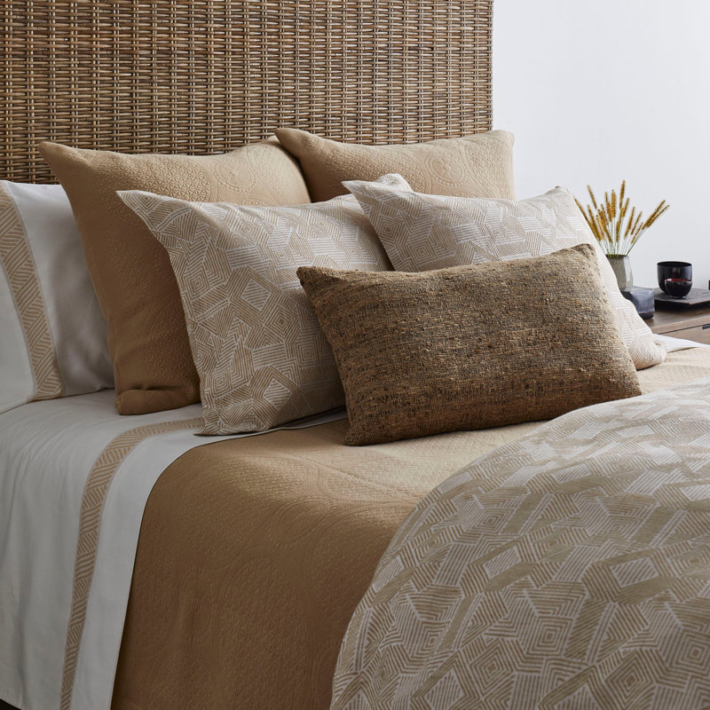 The Met X Ann Gish Sashiko Duvet Cover Set, Bone/Sand, King Duvet Cover + 2 King Shams