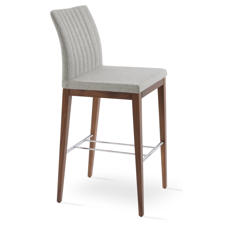 Tabouret de bar et de comptoir Zeyno, Tabouret de bar (siège d'une hauteur de 29 po), Noyer américain, Rouge d’époque