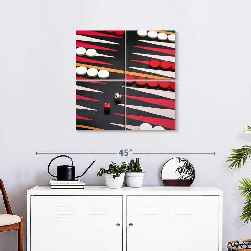 Senne Playing Backgammon