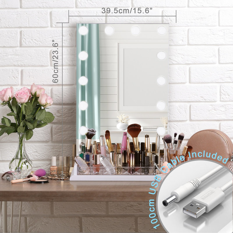 Miroir de maquillage avec lumière