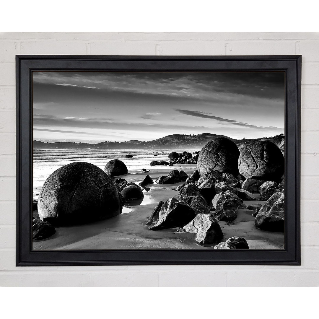 Rocks On A Beach Gerahmter Druck