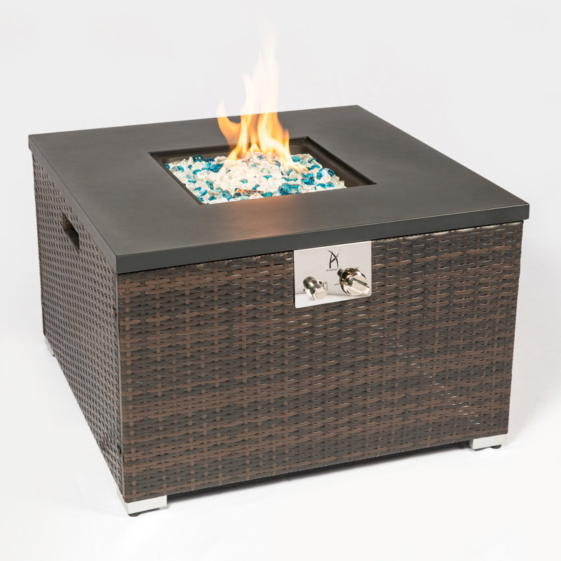 Foyer carré au propane avec, 35,44 po de profondeur, plateau de table en acier, table de feu avec pierres noires foncées incluses, construction, largeur 35,04 po