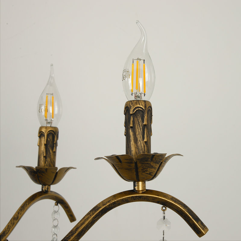 Lustre traditionnel à 6 lumières Mentone