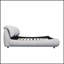 Lit gris luxueux avec plis exquis et tête de lit ultra-douce pour un confort et un style ultimes-31771515