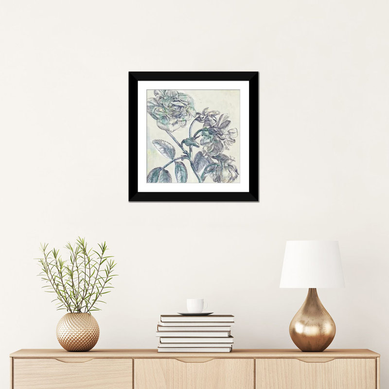 Belle Fleur I, impression sur toile tendue, Papier d'art encadré noir, Blanc, H 16 po x l 16 po x P 1 po