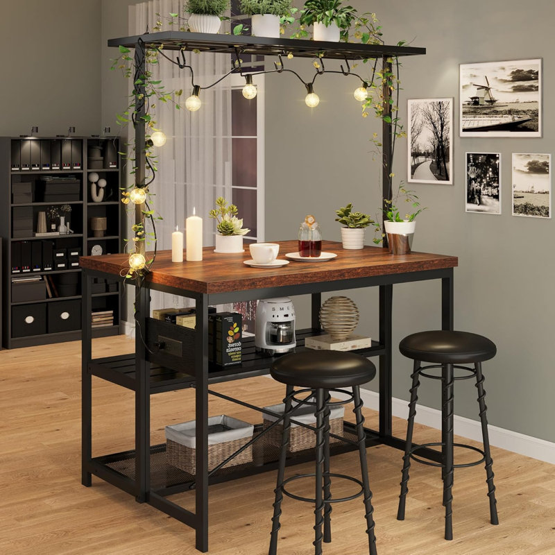 Table pour îlot de cuisine avec tablette de rangement et prise de courant