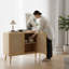 Petit buffet moderne avec 3 portes en rotin, console de rangement de cuisine naturelle pour l'entrée ou le salon