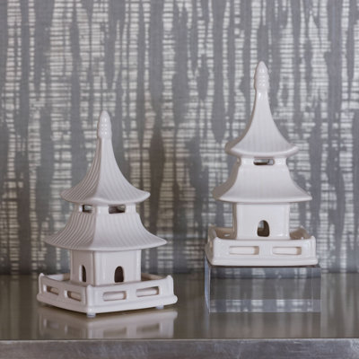Figurines & Sculptures
