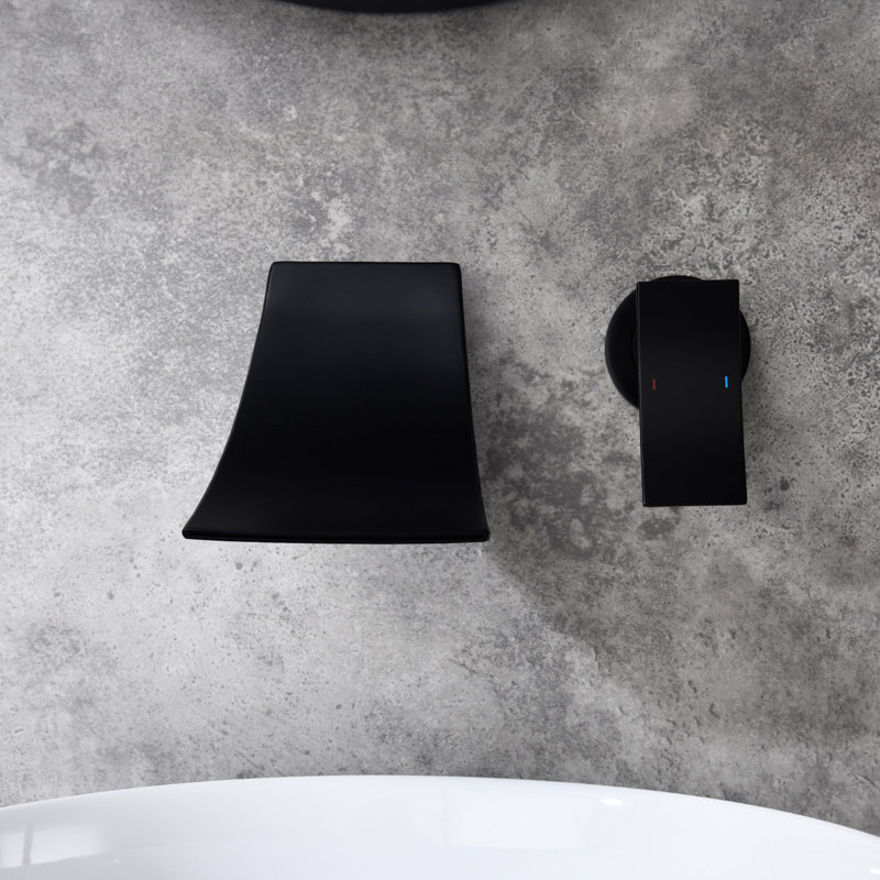 Robinet de salle de bain mural à large entraxe en noir mat, bec spacieux, contrôle précis du débit d'eau et de la température, robinet noir pour évier, large débit de température exacte, baignoires assorties