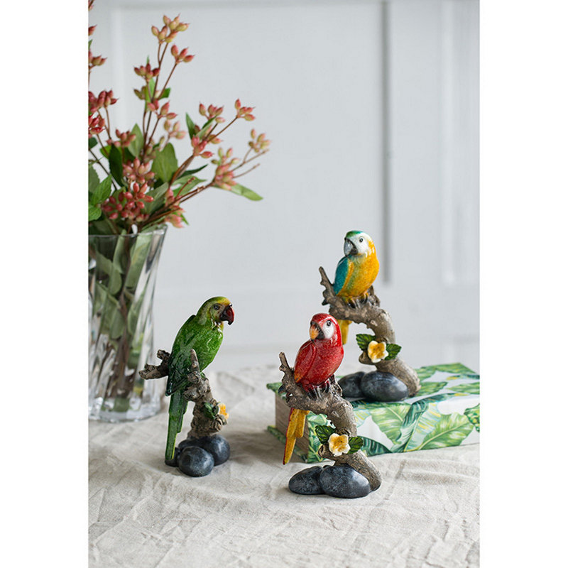 Ensemble de 3 figurines d'ara polyrésine réalistes, statuettes d'oiseaux tropicaux multicolores, sculptures d'animaux exotiques, pour table, tablette ou manteau de cheminée, 4 po x 3 po x 7 po