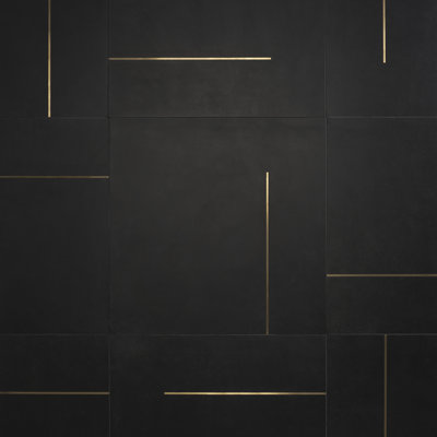 Carreau de mur et de plancher en porcelaine et laiton 24 po x 24 po Linea (11,62 pieds carrés / boîte)