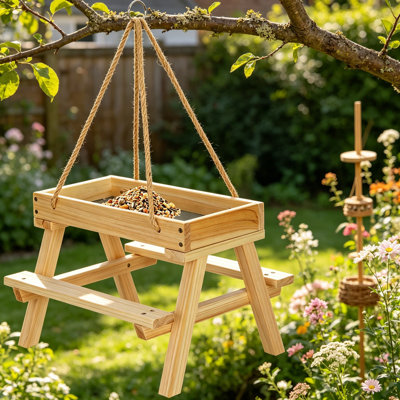 Mangeoire de table de pique-nique écureuil, ensemble de construction en bois de bricolage avec ensemble de peinture pour oiseaux sauvages, poulets, canards, écureuils et autres volailles, construisez votre propre mangeoire d'oiseaux pour la cour