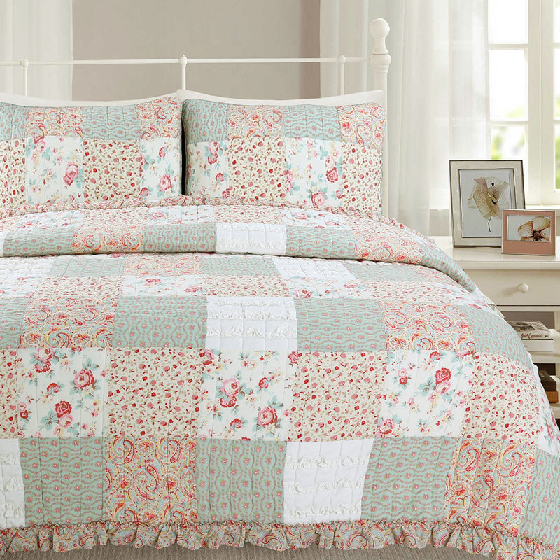 King Size Pink and Green Cotton Reversible Patchwork Quilt Set