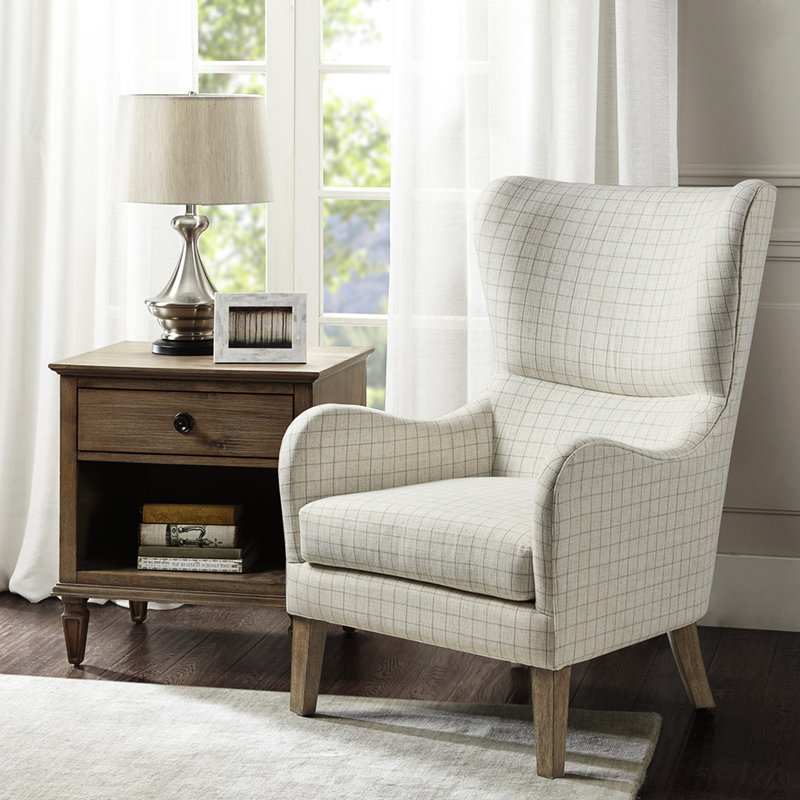 Fauteuil à oreilles Swoop beige, pieds en bois massif, dossier à oreilles, accoudoirs ronds, coussin de siège en mousse haute, tissu incliné: soutien