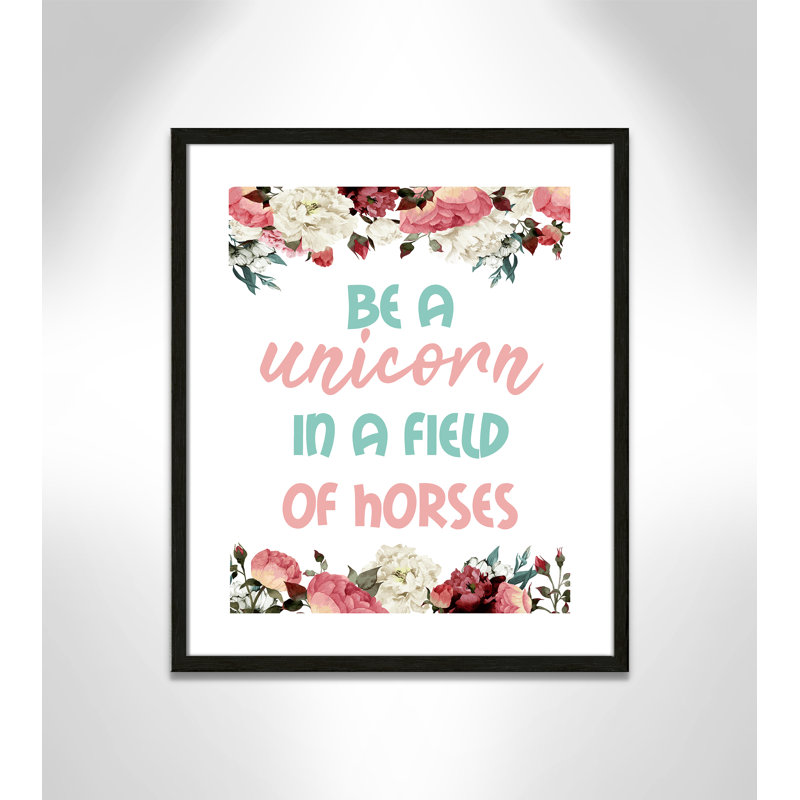Licorne dans un champ de chevaux, impression sur papier, H 24,5 po x l 20,5 po x P 1,18 po