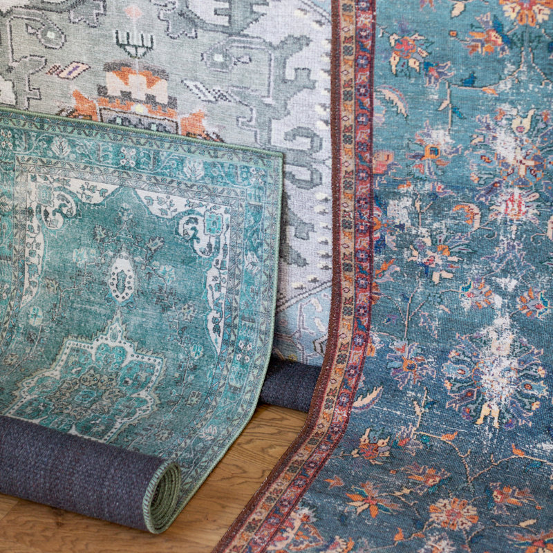Tapis floral tissé à la machine en bleu / rouge, Tapis de couloir 2 pi 6 po x 10 pi