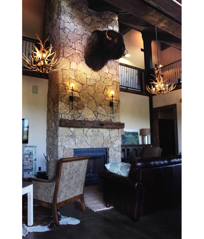 Kennedy 8 - Light Chandelier, Traditional