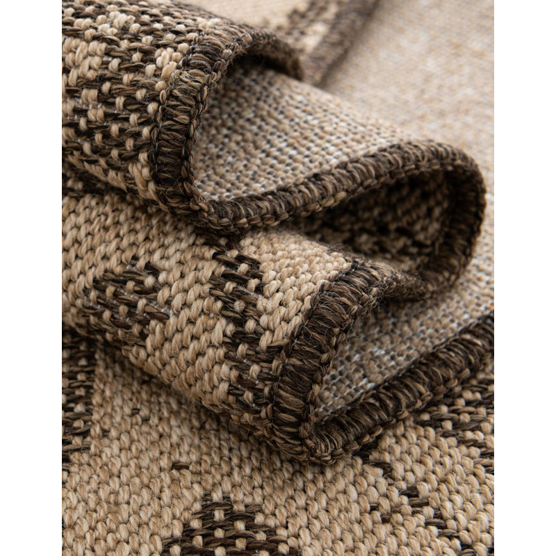 Sheglita Abstract Indoor Rug, Rectangle 5'5" x 8'