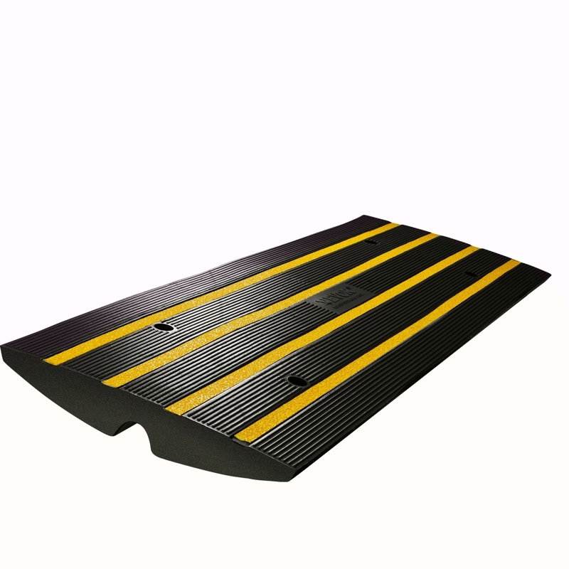 Rubber Curb Ramp For Driveway 1 Pack, 15T Heavy Duty Sidewalk Curb Ramp, 2.6" Rise Height Cable Cover Curbside Bridge Ramp For Garage For Low Cars, Wheelchairs