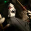 Haunted Demons Haunted Hill Farm 16 po Femme démon effrayante qui parle sur balançoire, Halloween animatronique avec lumières et sons tactiles