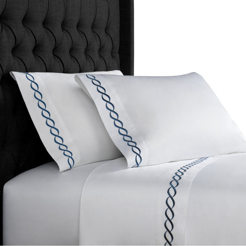 Barden Sateen Geometric Sheet Set, California King Sheet Set with 2 Pillowcases, Navy/White