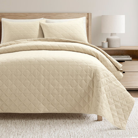Haniya Solid Waffle Woven Cotton Textured Quilt 3 Pieces Set