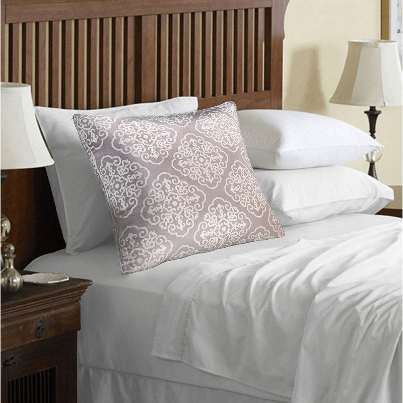 Coussin médaillon Carolyn